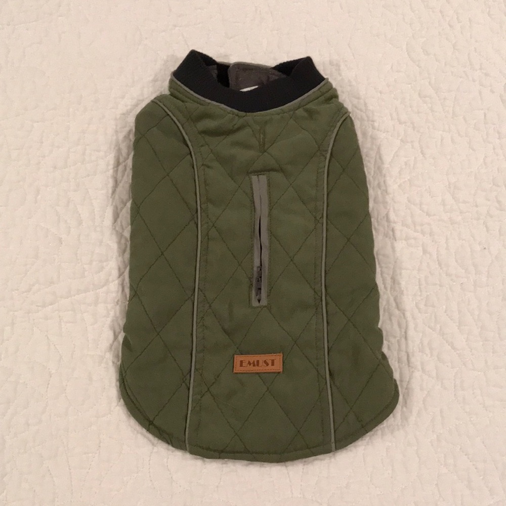 NWOT Army green Emust quilted coat sz S